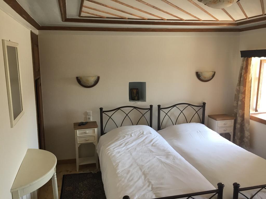 Elafotopos Hotel Eksteriør bilde